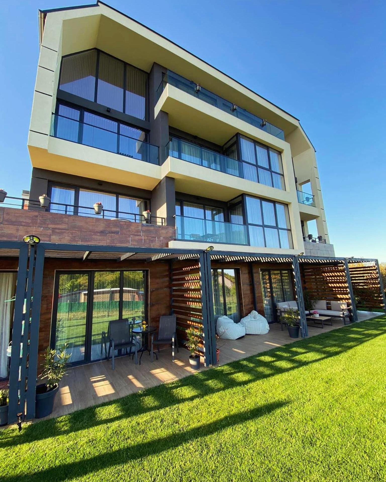D&N Apartments Синеморец Exteriör bild